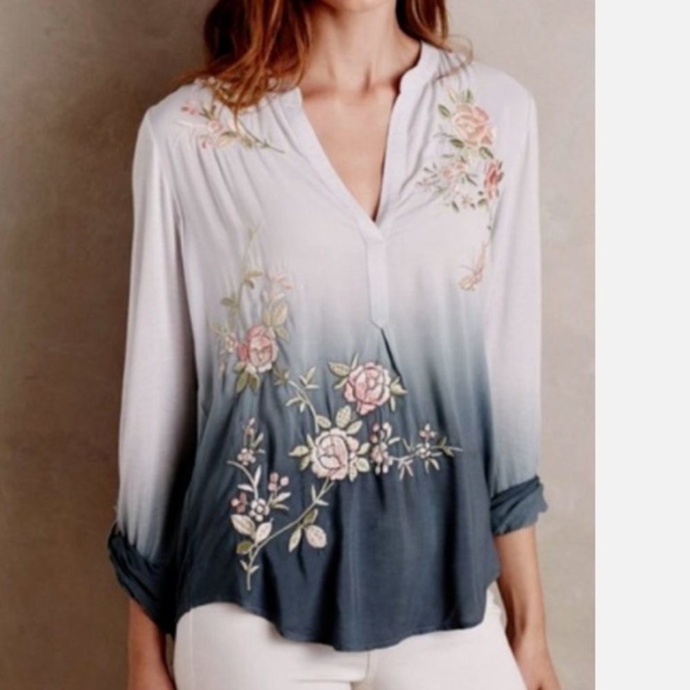 Anthropologie Tiny Floral Garden Embroidered Ombre Top Henley
Peasant Blouse
L